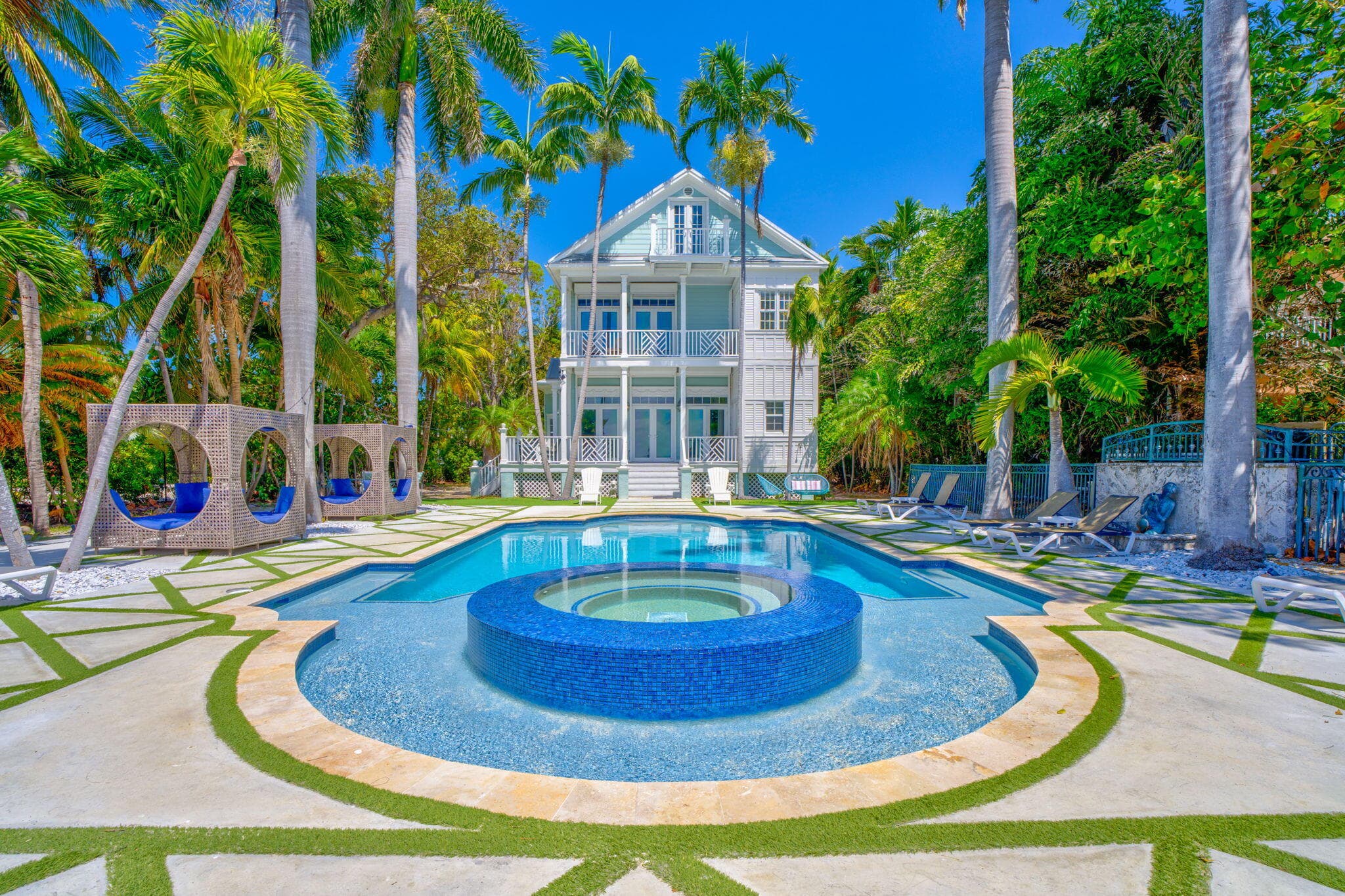 A beautiful property in Lower Matecumbe, FL