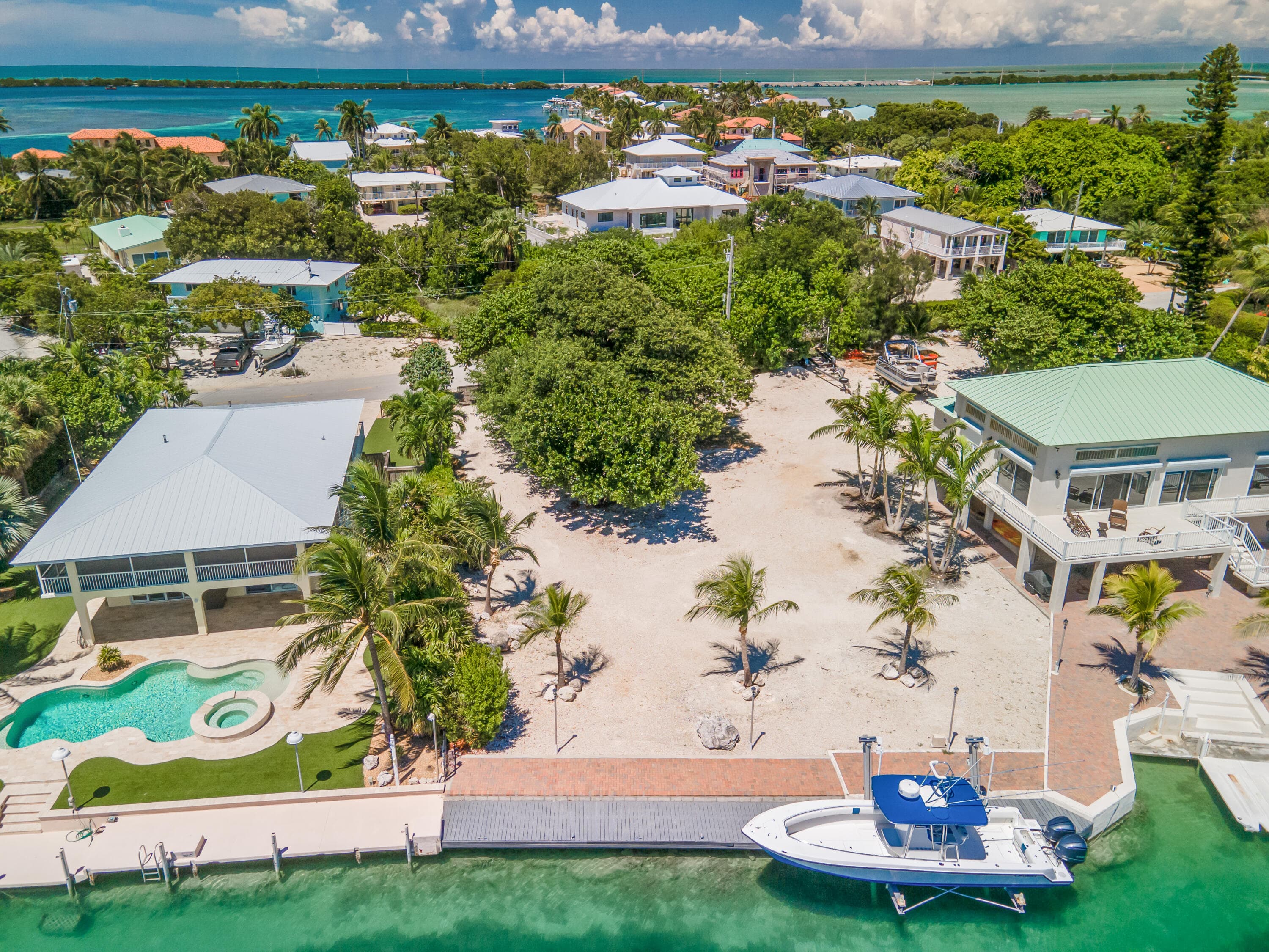 A beautiful property in Duck Key, FL