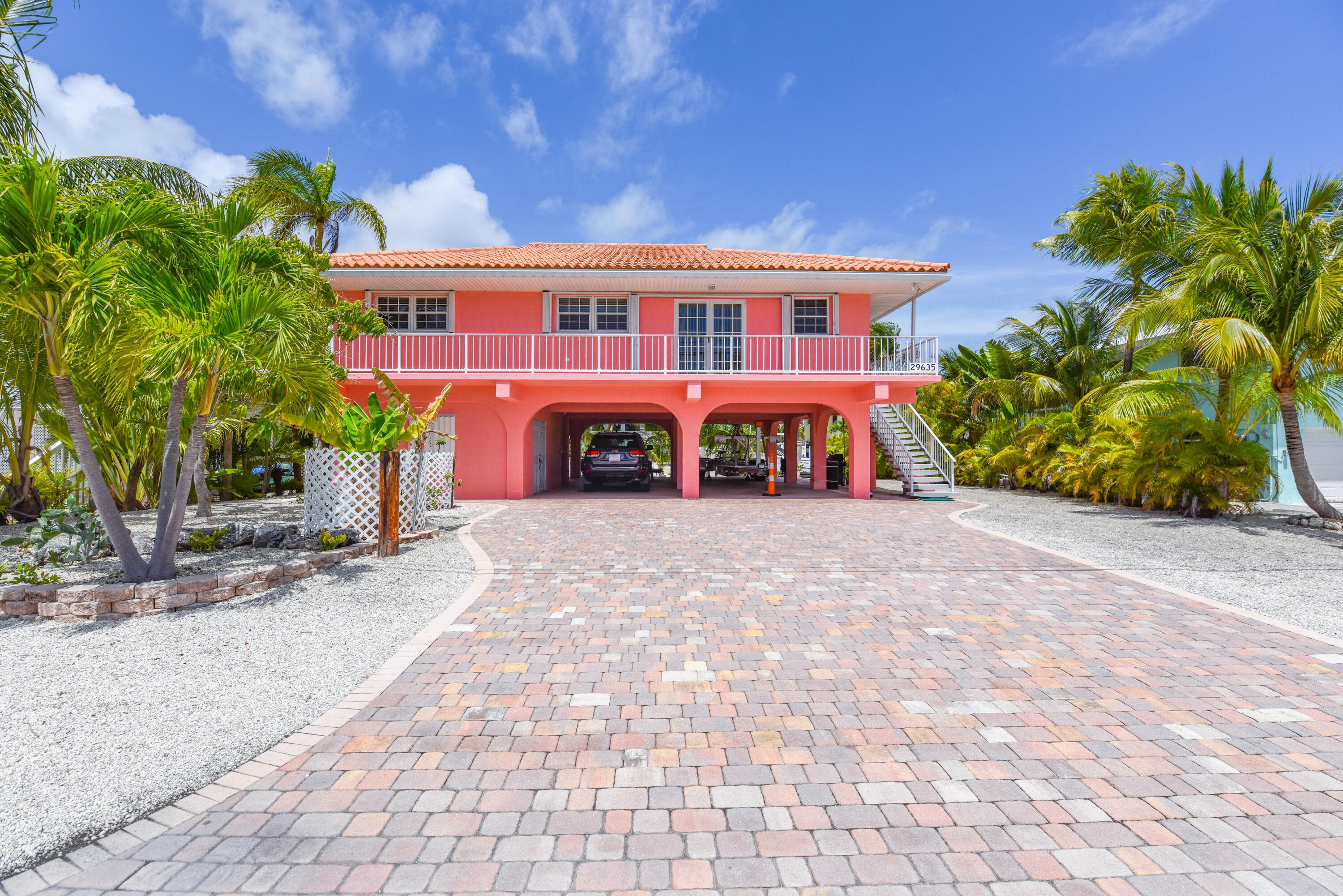 A beautiful property in Big Pine Key, FL