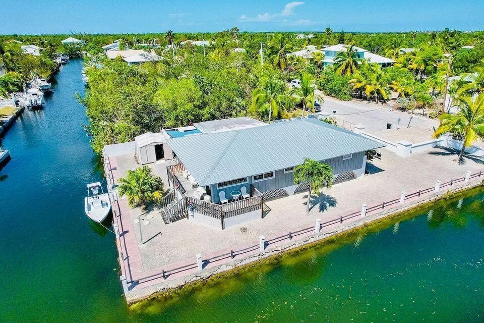A beautiful property in Big Pine Key, FL