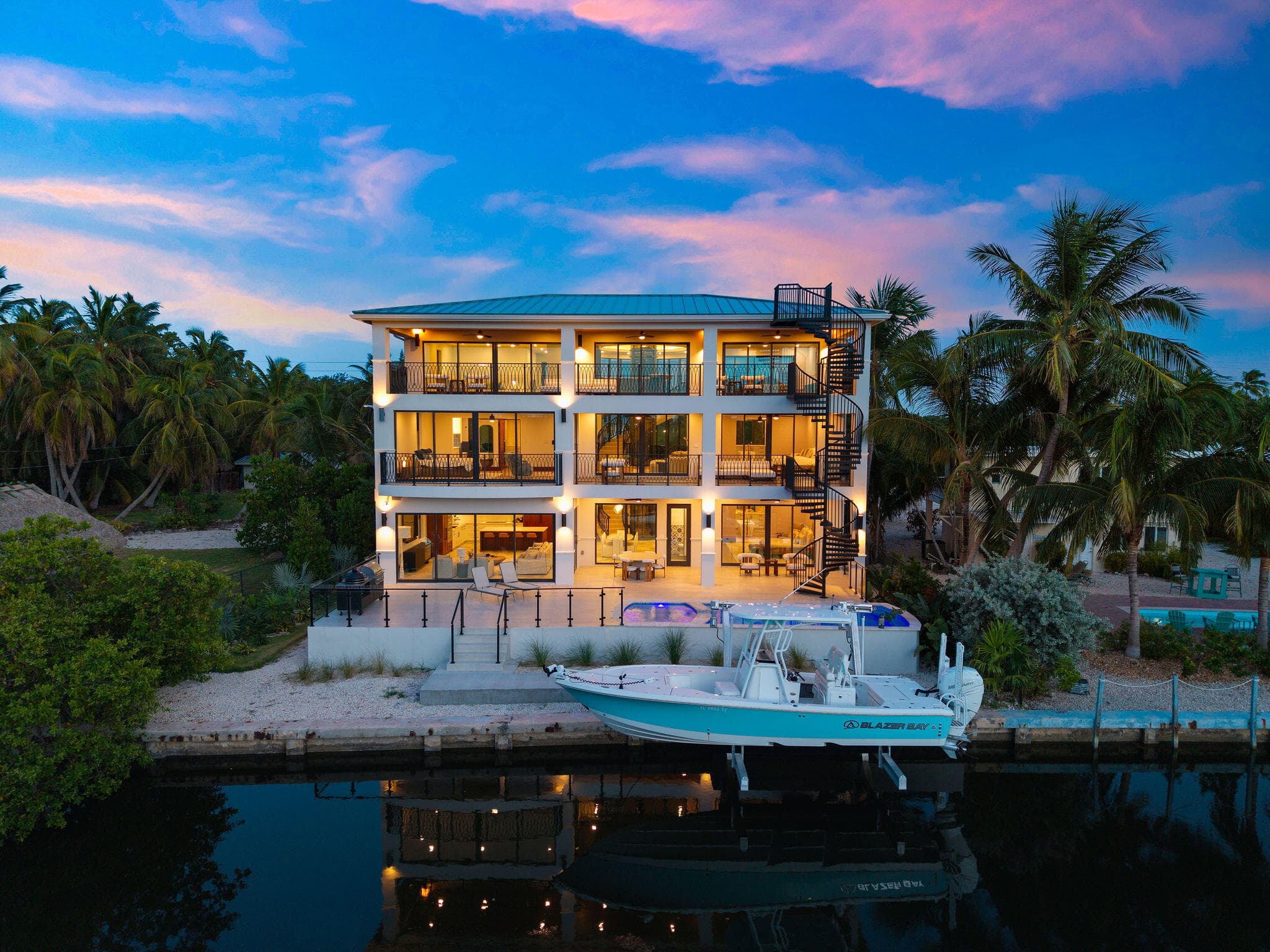 A beautiful property in Lower Matecumbe, FL